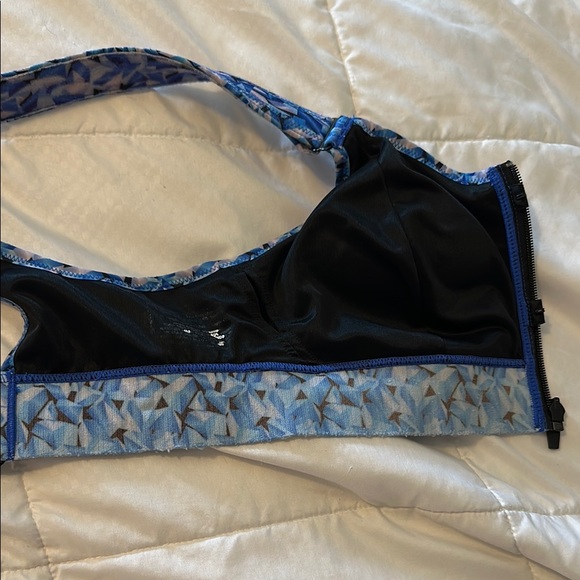 SHEFIT - Set of 3 Sports Bras with Zip Front - Picture 7 of 10